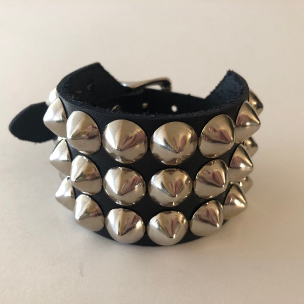 Punk bracelet with 3 rows of cone studs
