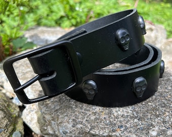 Gothic studded belt with black skull studs