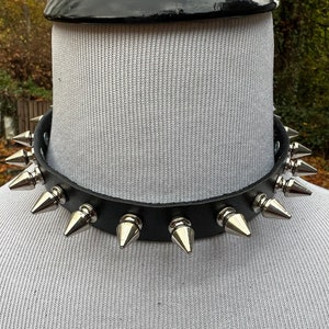 Fierce spiked leather punk choker image 9