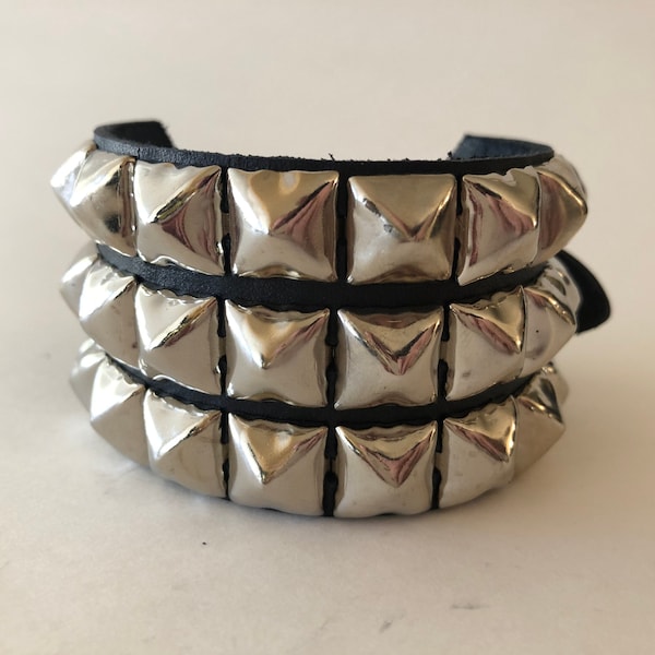 3 row pyramid studded bracelet / available with buckle or snap