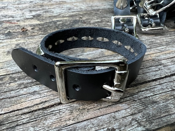 Punk Bracelet With One Row of 1/2