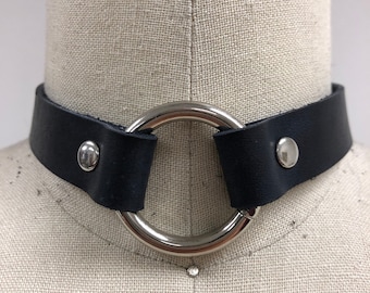 leather o ring choker with buckle, punk choker, goth choker