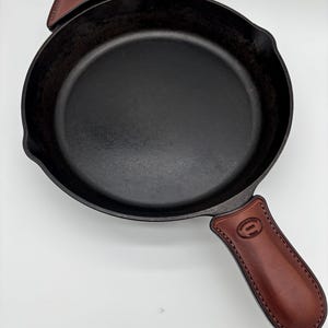 Cast iron skillet sleeves.