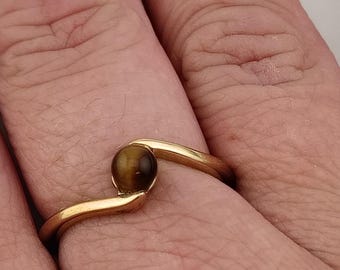 Vintage Sarah Coventry Tiger's Eye Bypass Ring 18Kt HGE Gold Sphere Size 9.75
