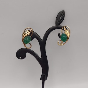 14Kt Gold Filled- Green Onyx Scarab Earrings- Vintage Scarab Jewelry- Screw Back Earrings- Carved Green Onyx Scarabs- Lucky Beetles  K#1963
