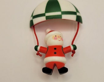 Retro Parachuting Santa Pin - Festive Santa Claus Brooch -Whimsical Molded Plastic Moveable Novelty Holiday Pin - Cute Christmas Pin - K#454