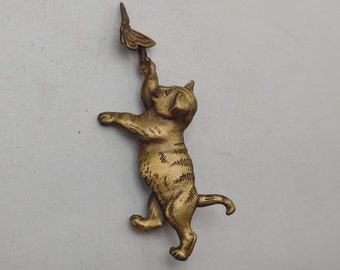 Antiqued Gold Tone JJ Marked Playful Kitty Cat Chasing Butterfly Brooch- Whimsical Jewelry- Vintage JJ Jonette Jewelry Pin- K#729