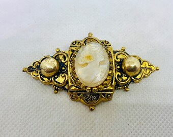 Vintage Wells Gold Vermeil Cameo