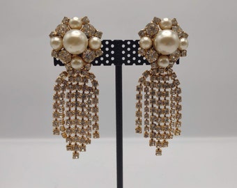 Hobe Vintage Faux Pearl Prong Set Rhinestone Graduated Dangle Chandelier Earrings- Sparkling Designer Statement Clip On Earrings K#601