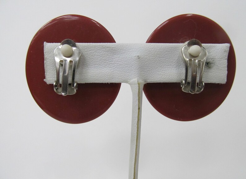 Vintage Oval Cinnamon and Cream Colored Plastic Oval Earrings Item K # 3249