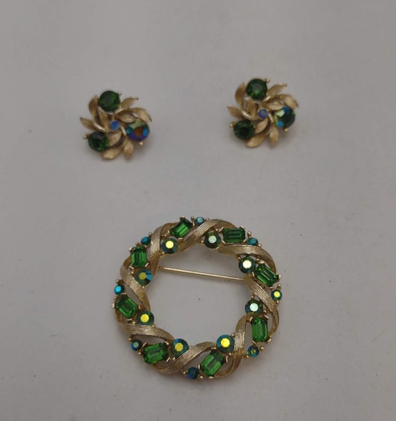 Vintage Lisner Green Iridescent Jewelry Set- Spar… - image 6