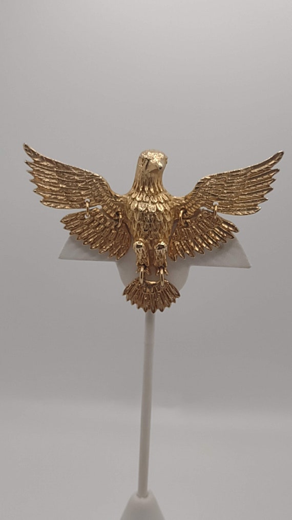 Bird in Flight Pin- 3D Bird Moveable Pin- Gold Bir