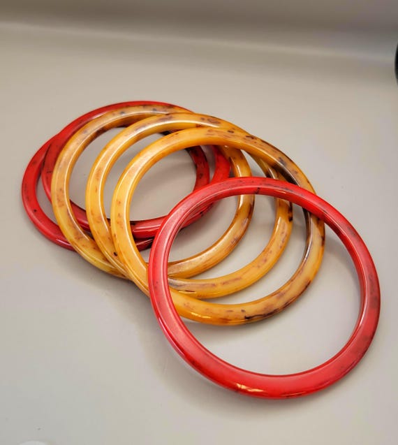 1930s Variegated Plastic Bangle Set – Red & Mustard Yellow, Vintage Jewelry