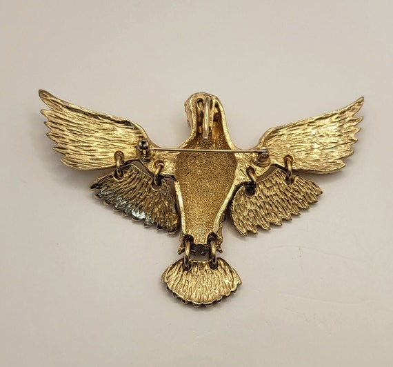 Bird in Flight Pin - Gold Tone Highly Detailed 3D… - image 3