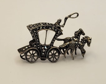 ヴィンテージ マーカサイト 馬と馬車ブローチ：スターリングシルバー