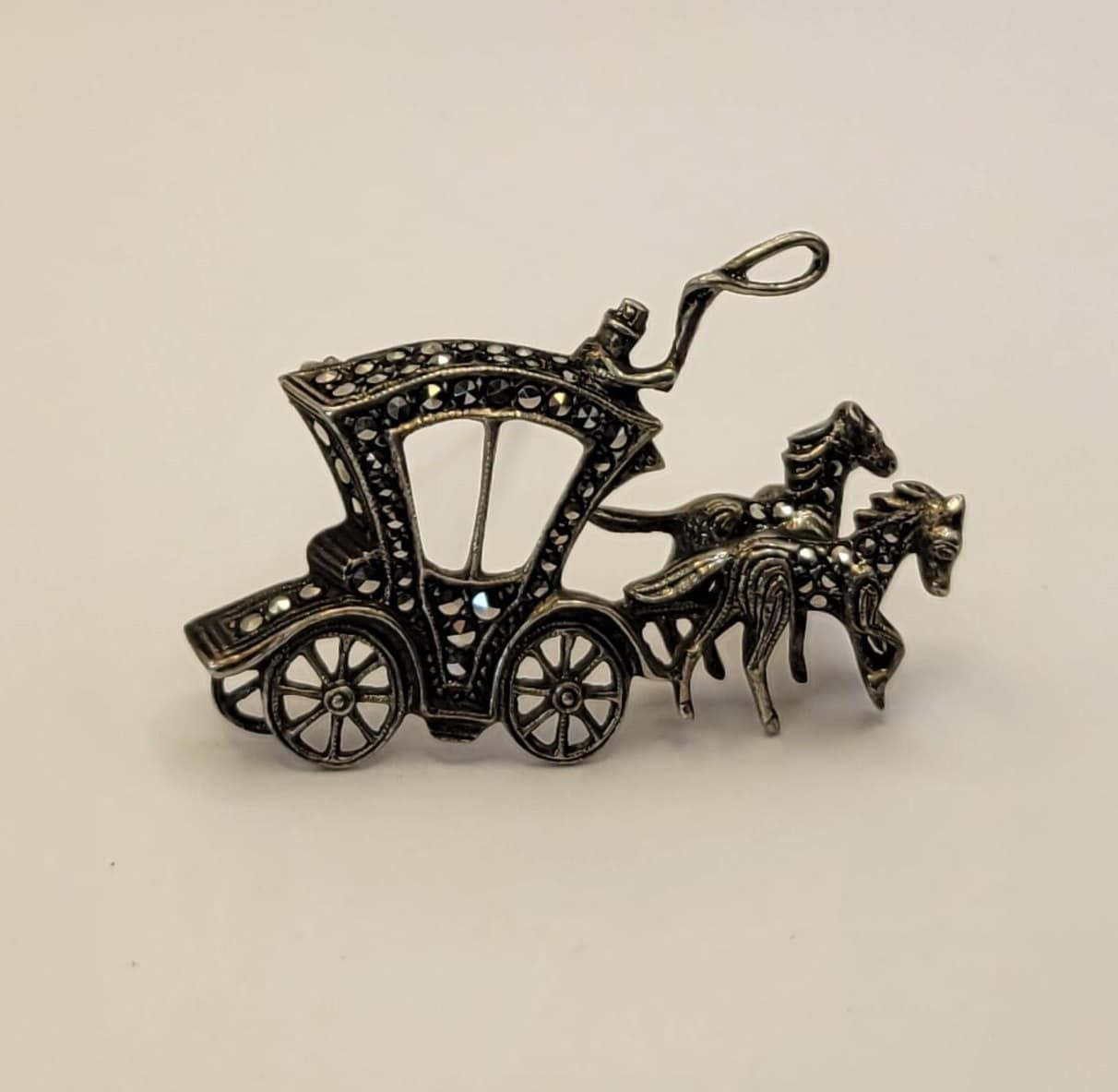 マーカサイト ブローチ　馬車 マーカサイト駅馬車ブローチ – 0.835 シルバー 馬と馬車のピン - Etsy 日本