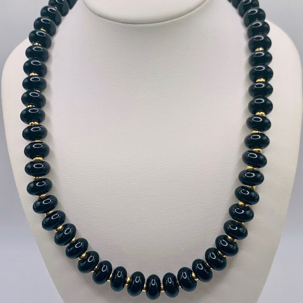 NAPIER Vintage Black Plastic Beaded Necklace Item K # 1149