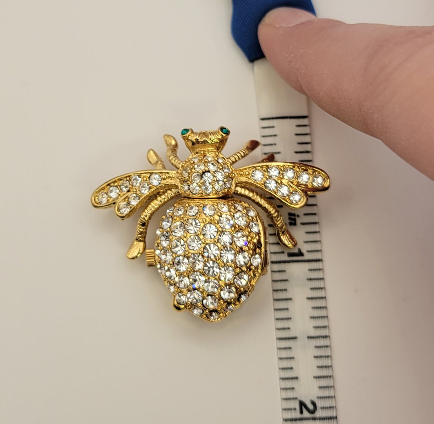 Vintage JOAN RIVERS Crystal Pave Queen Bee Watch Brooch Joan Rivers Queen Bee Red Pave Brooch in Original Box  main image 4