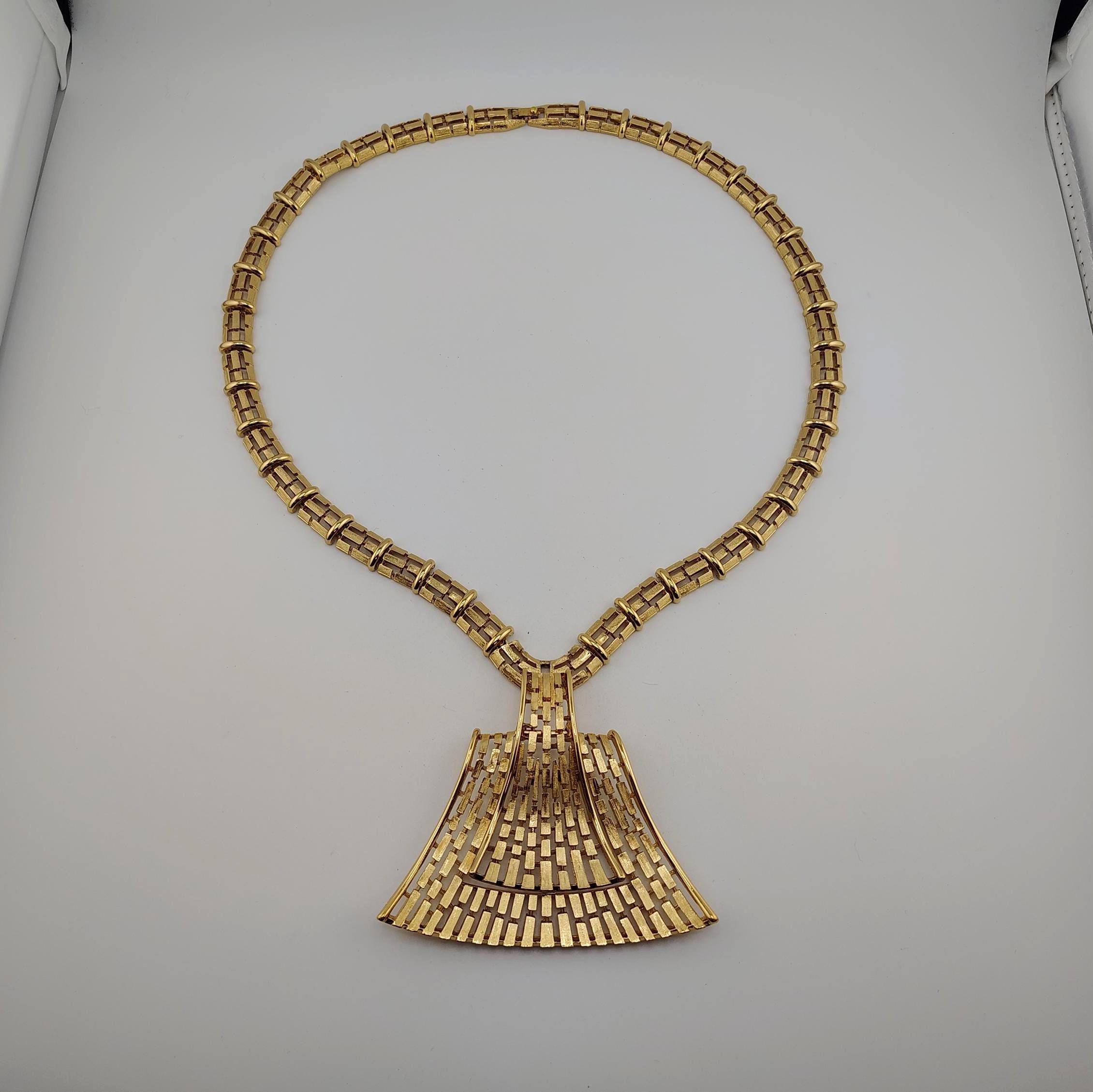 Iconic 1960s Monet Brushed Gold Tone Necklace- Removable