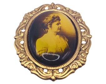 NONY New York Vintage Portrait Button Cover Item K # 3149