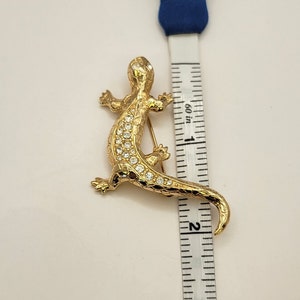 Swarovski Crystal Lizard Pin - Unique Gold Tone Crawling Lizard Brooch ...