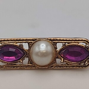 Vintage 1928 Mfg Co Royal Purple and Faux Pearl Cabochon Bar Pin June and February Birthstone Pin Vintage 1928 Costume Jewelry K956 image 2