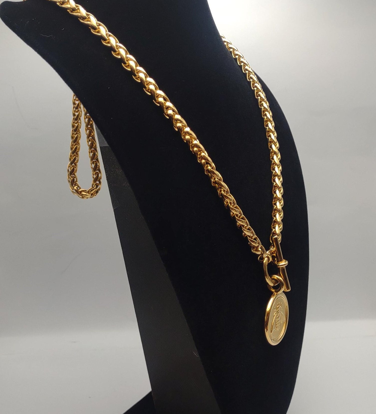 Joan Rivers Chunky Chain Gold Tone Toggle Necklace With Bee