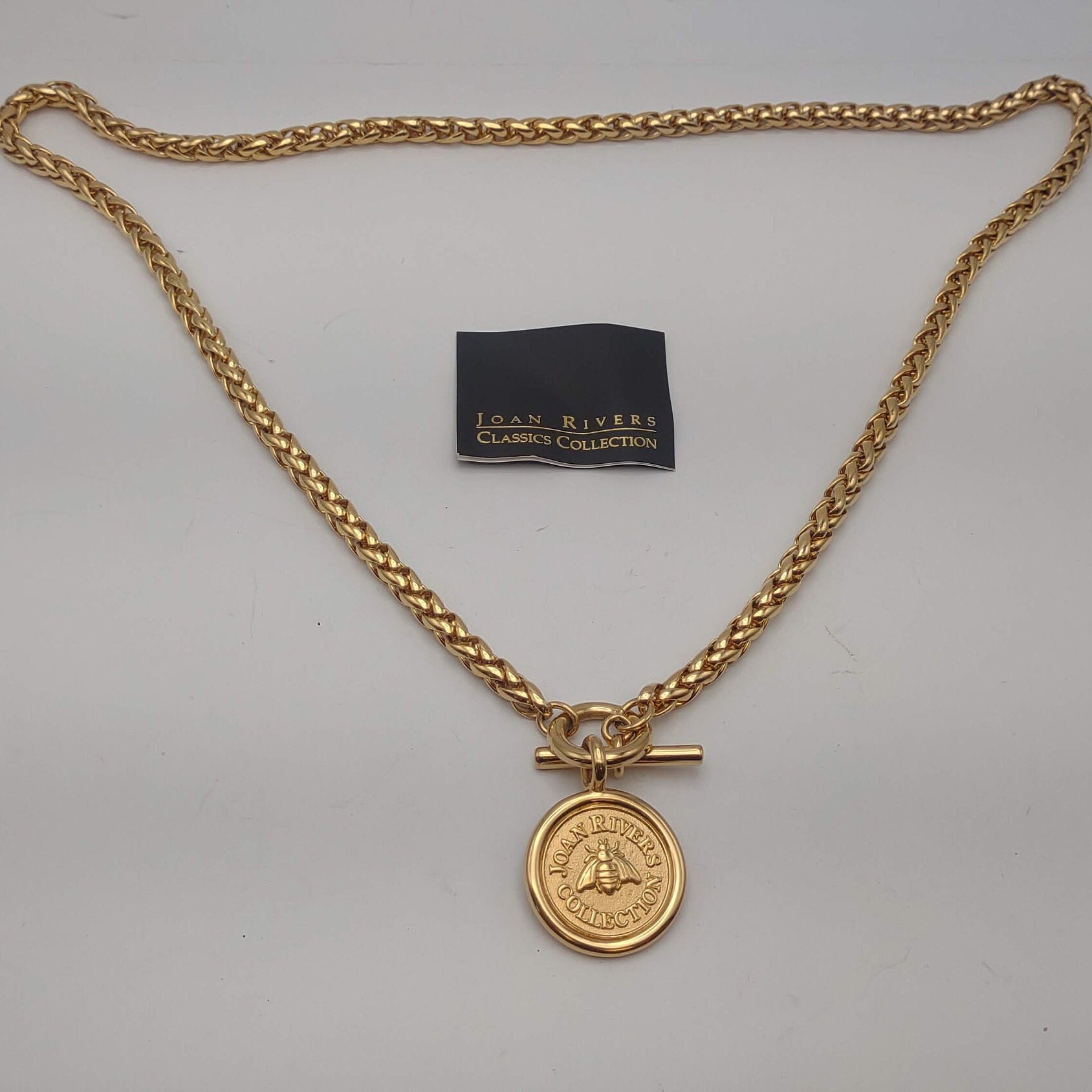 ●tow tow archive● Garten necklace brown TBH52ABTN005 Joan Rivers Chunky Chain Gold Tone Toggle Necklace With Bee