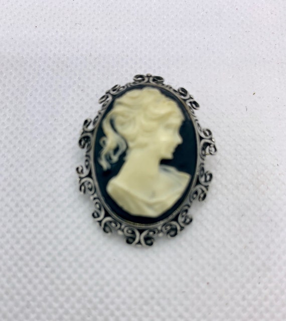 Vintage Molded Plastic Cameo with Ornate 925 Silve