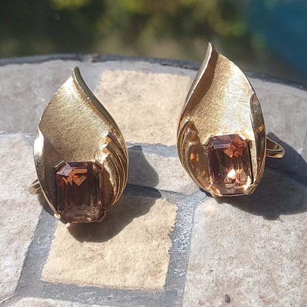 Vintage Crown Trifari Emerald Cut Golden Brown Crystal Rhinestone Leaf Design Clip on Earrings- Crown Trifari Jewelry Collector- K#853
