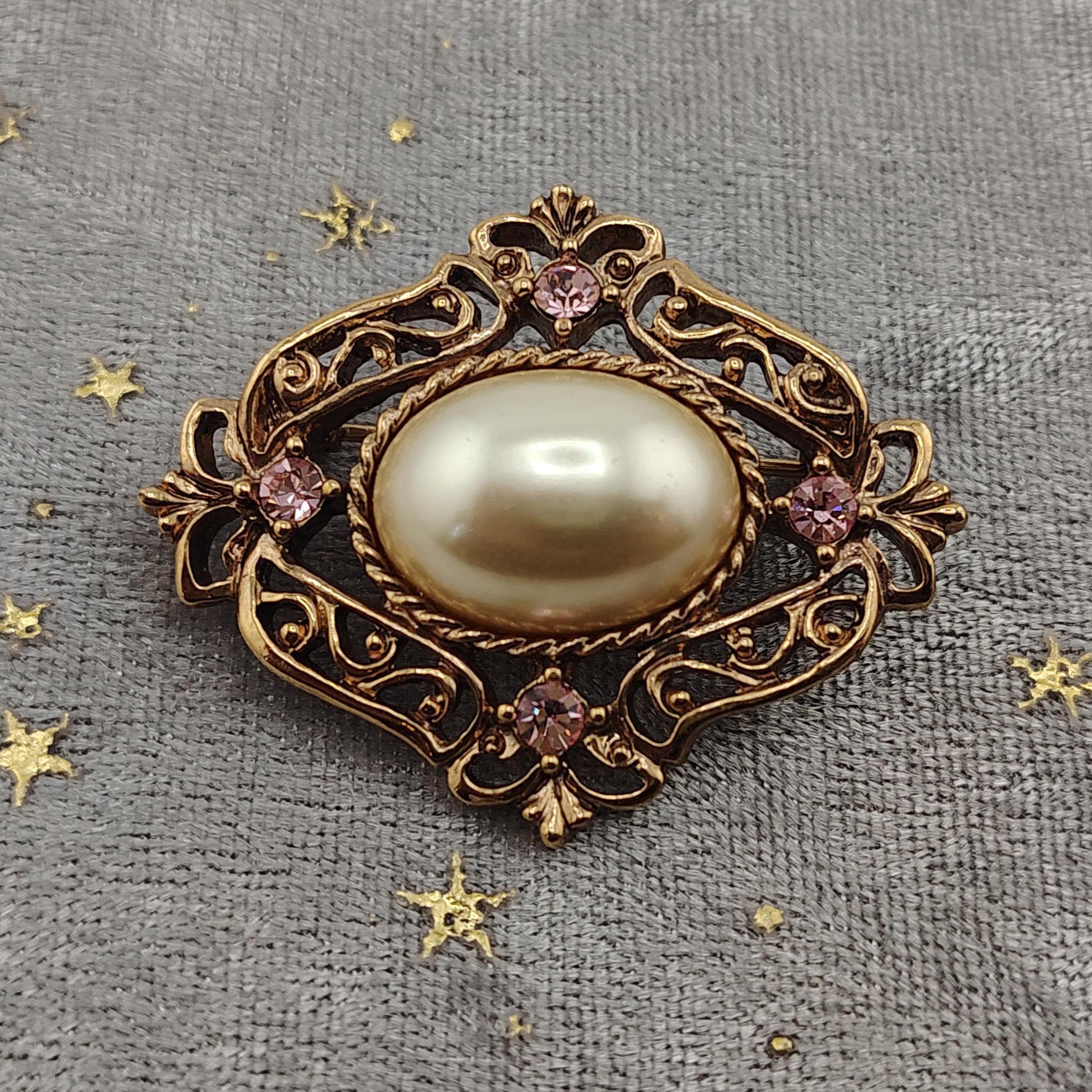 1928 brooch - Etsy 日本