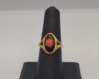 1980s Vintage Avon Midnight Rose Costume Jewelry Ring- Faux Oval Black Onyx Ring with Rose Overlay- Size 7- Avon Collector K#740