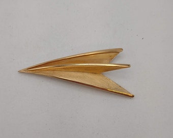 Crown Trifari Textured 3D Style Geometric Shape Modernist Style Brushed Gold Tone Brooch- Vintage Crown Trifari Jewelry Collector K#840