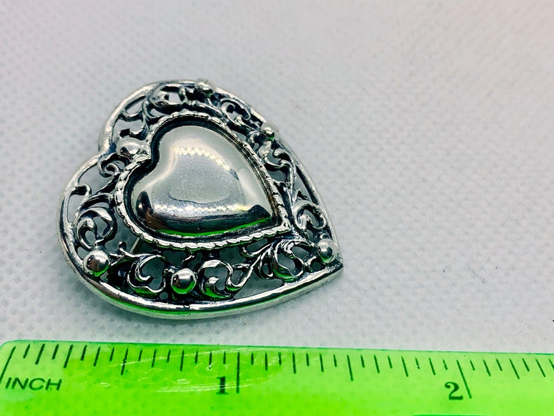 JEWELART Sterling Silver Ornate Heart Pin Item K # 106