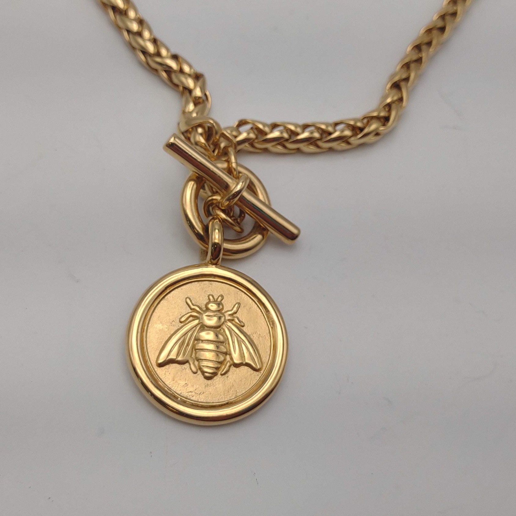 Joan Rivers Chunky Chain Gold Tone Toggle Necklace With Bee
