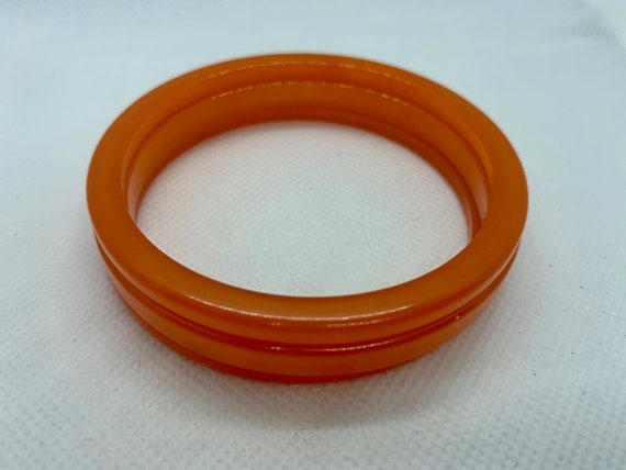 Vintage Bright Orange Plastic Bangle Bracelet Set… - image 2