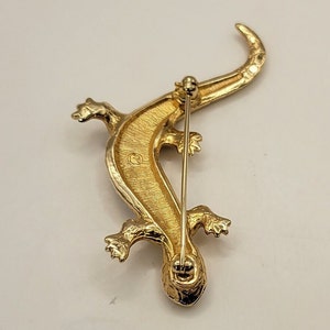 Swarovski Crystal Lizard Pin - Unique Gold Tone Crawling Lizard Brooch ...