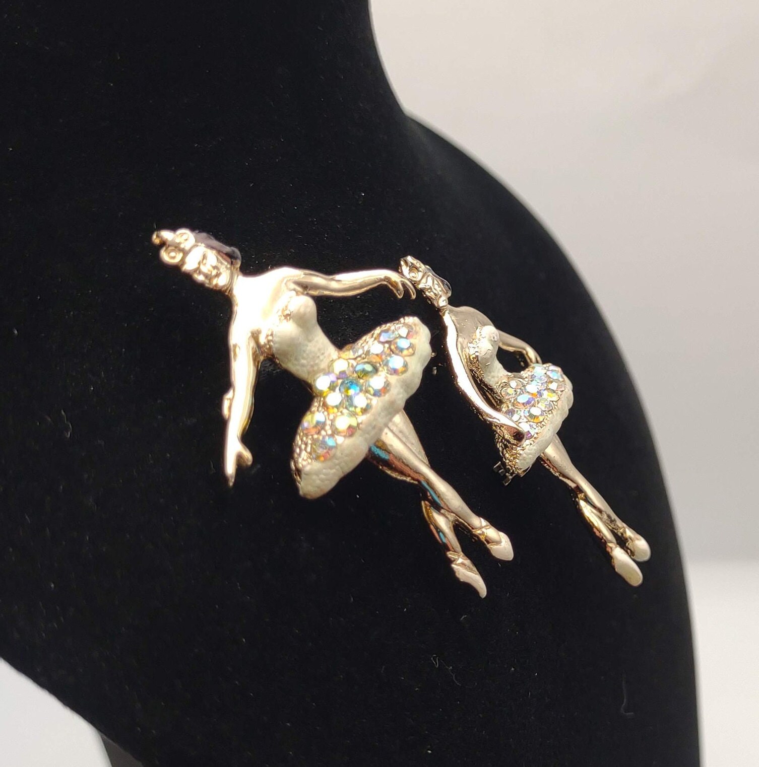 René・:*バレリーナブローチ ・:* Vintage Ballerina Brooch, Ballerina Pin Gold Tone Dancer