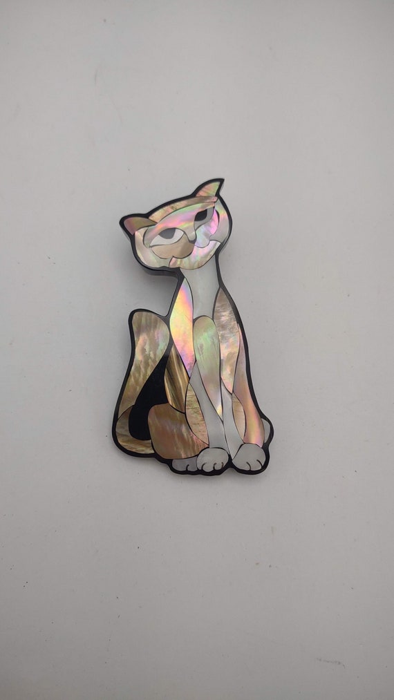 Inlaid Abalone Shell and Mother of Pearl Kitty Cat