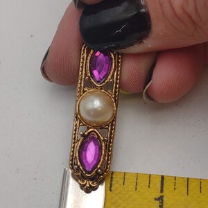 Vintage 1928 Mfg Co Royal Purple and Faux Pearl Cabochon Bar Pin June and February Birthstone Pin Vintage 1928 Costume Jewelry K956 image 4