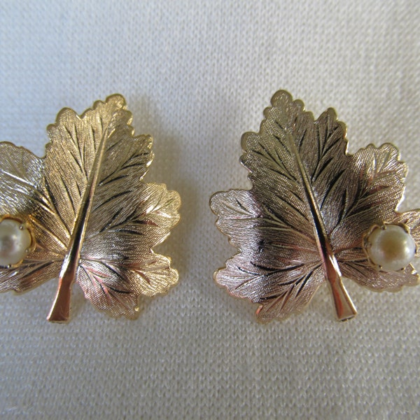 SARAH COVENTRY Faux Pearl Maple Leaf Earrings