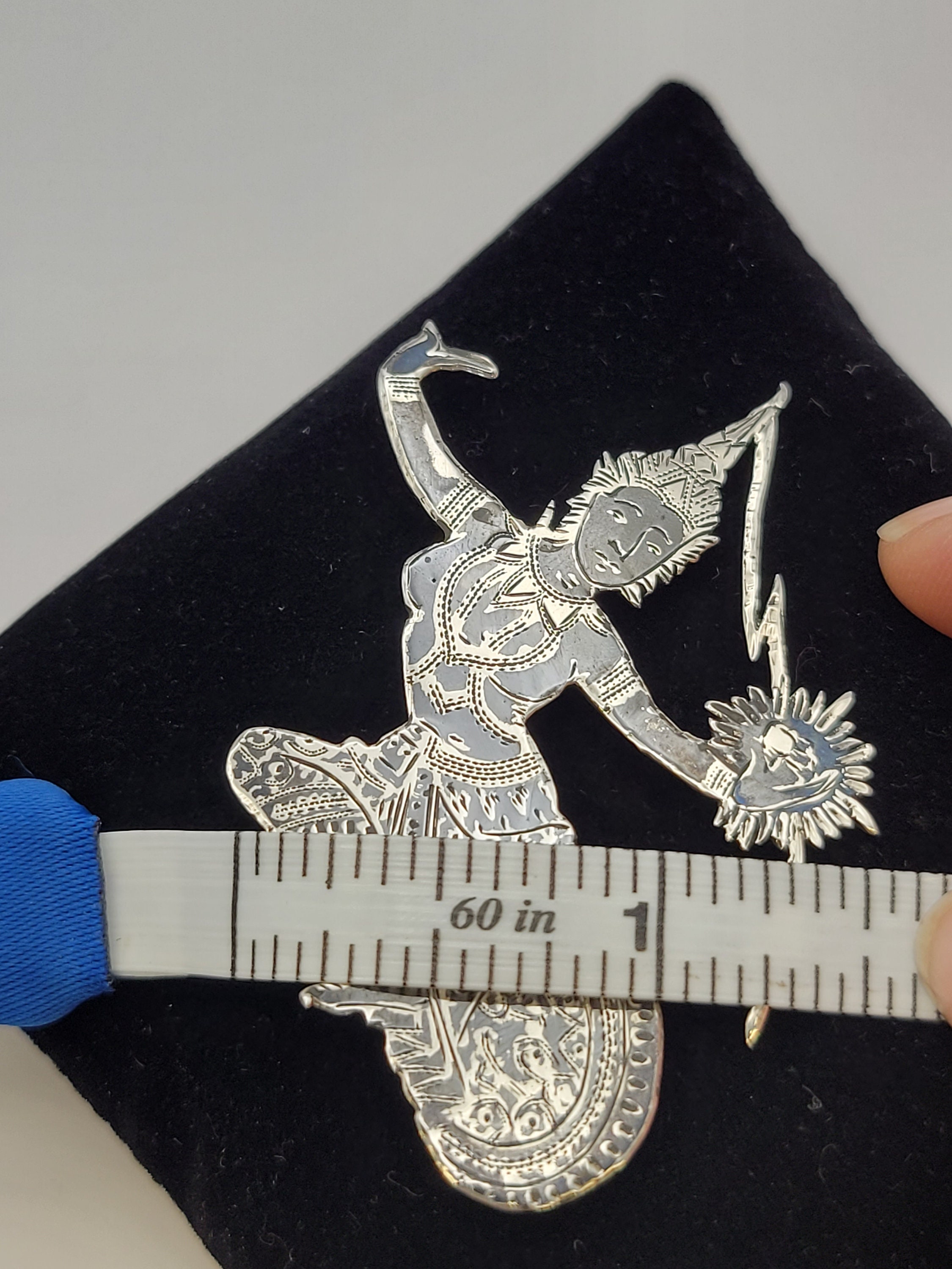 pince à cravate vintage danseuse thaïlandaise émaillée niello en argent