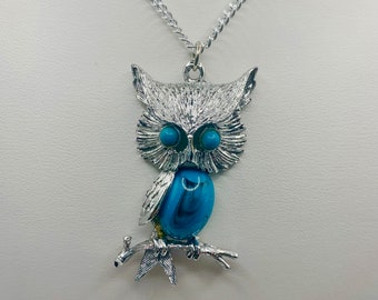 Vintage Owl Necklace Faux Turquoise Silver Tone Round Oval Stone Bird Jewelry