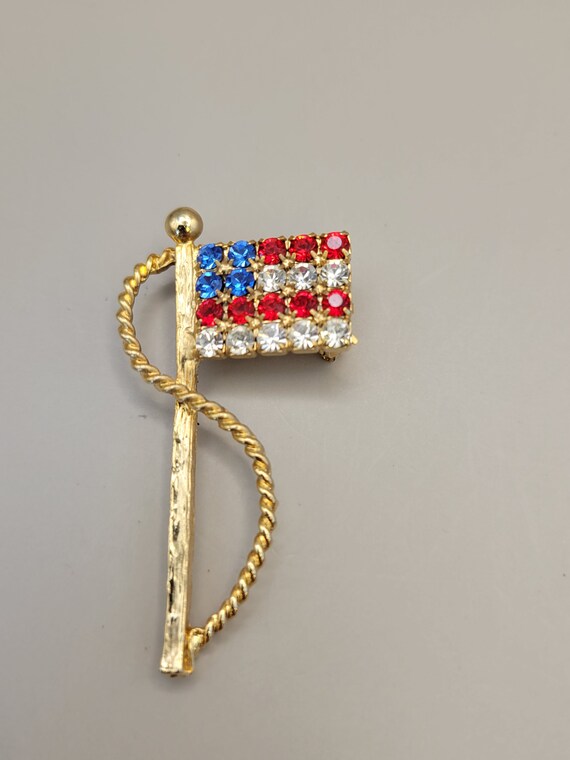 Rhinestone flag pin discount