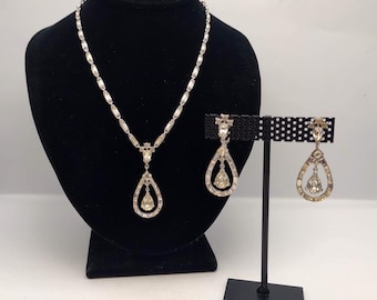Vintage Crown Trifari Rhinestone Necklace Earrings Set Teardrop Silver Tone