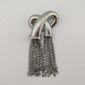 Vintage Monet Modernist Dangling Tassel Textured Silver Tone Brooch- Mid-Century Abstract Statement Pin- Designer Collectible Jewelry K#1149