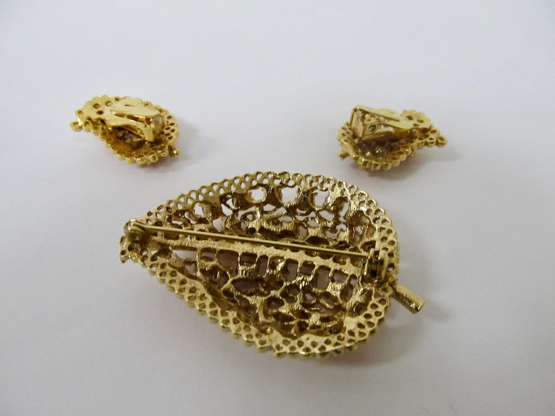 Vintage Golden Yellow and Orange Rhinestone Leaf Pin and Earring Set Item K # 3238