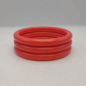 Coral Colored Orange Red 1980s Plastic Bangle Bracelets - Vintage 1980s Fashion Party Bangle Bracelets - Retro Set of 3 Bracelets - K#434