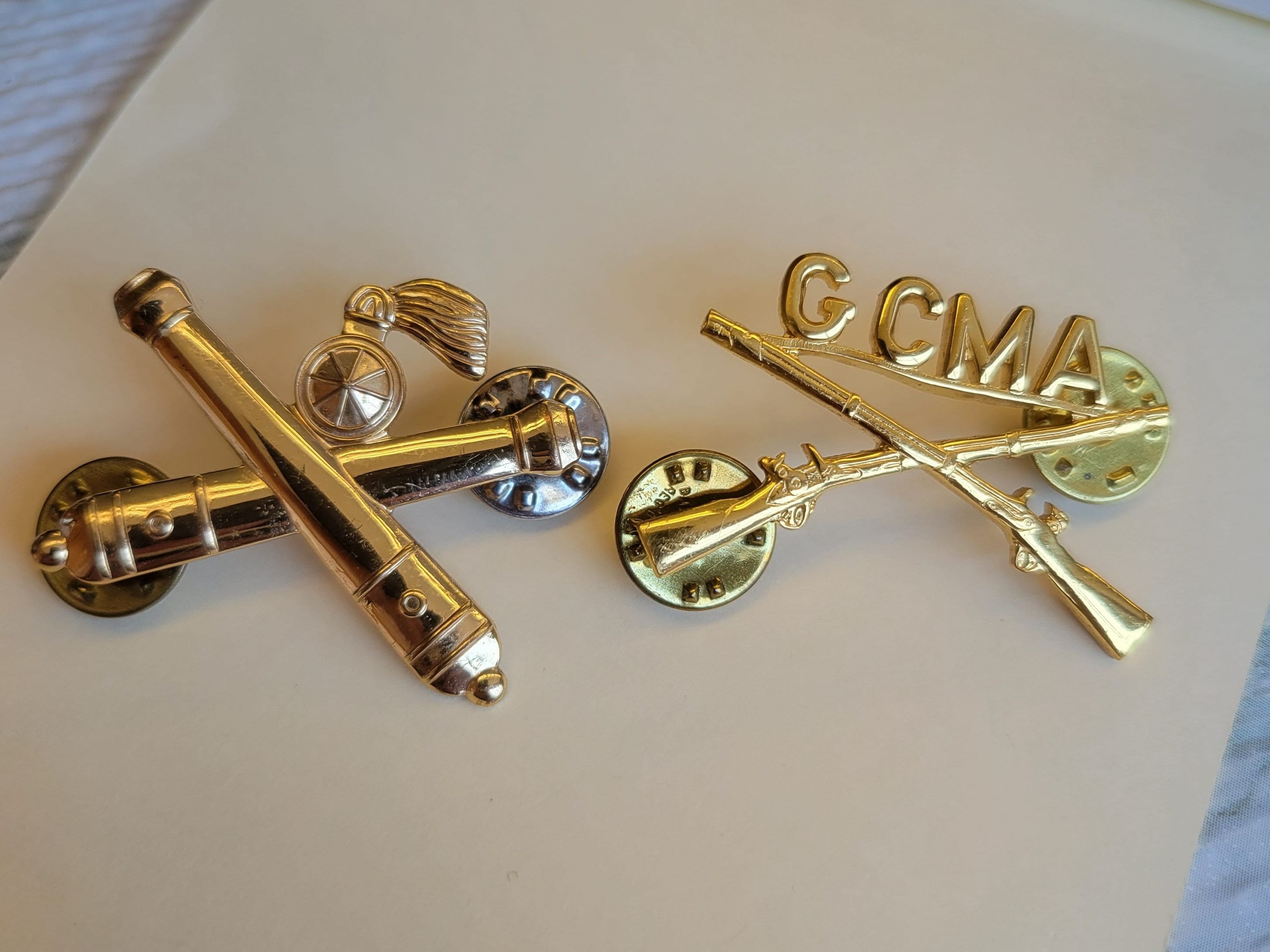 Vintage US Army Pin Set – Crossed Rifles & Artillery Badges - Etsy