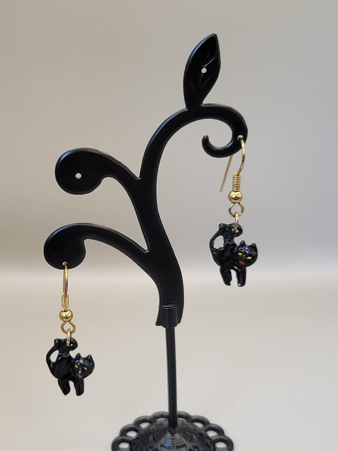 Review for Lovely black cat ear piercing beret YV2349